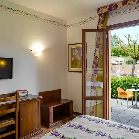 Hotel Sovestro 3*